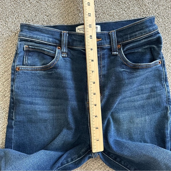 Abercrombie & Fitch The Super Skinny Ankle High Rise Size 26/2 Short - Picture 4 of 7